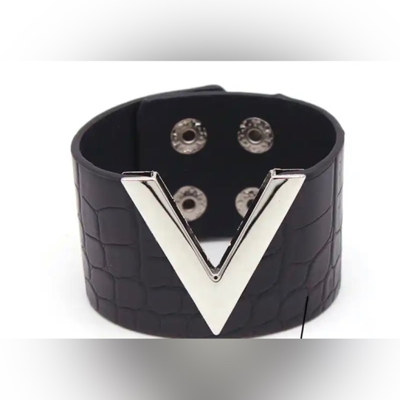 V bracelets - Picture 2 of 6